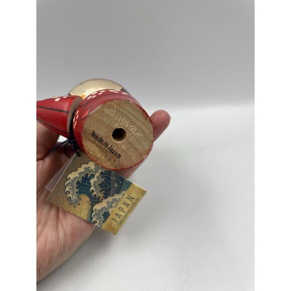Japanese Kokeshi Wooden Doll 5.5"H Girl Red Kimono Umbrella Ameyadori JAPAN MADE - Picture 10 of 10